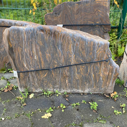 Matrix Monolithen teilweise poliert